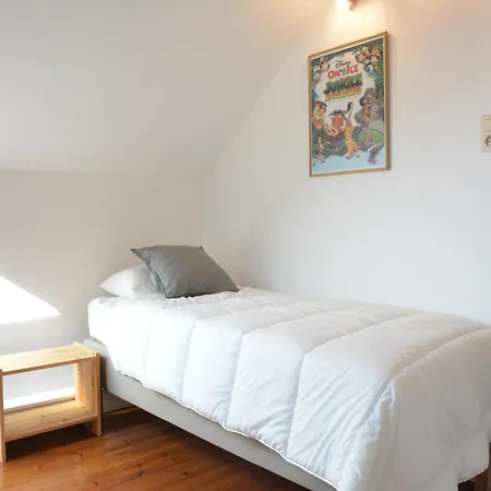 Family Retreat, Forested Anhee 別荘 Denee