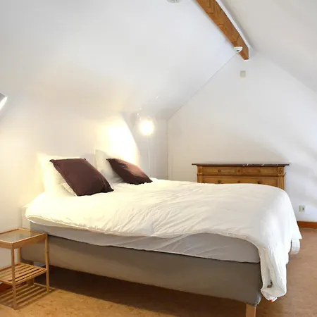 別荘 Family Retreat, Forested Anhee Denee