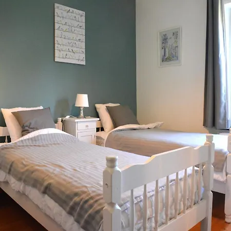 Family Retreat, Forested Anhee 別荘 *