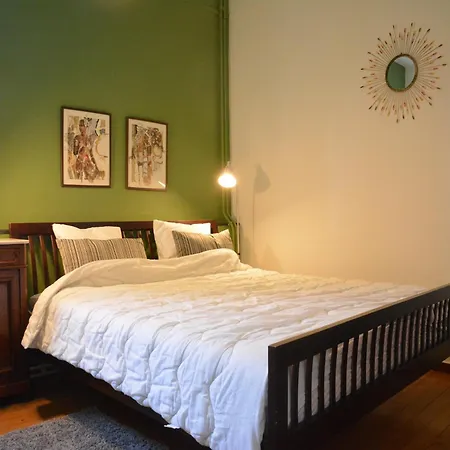 Family Retreat, Forested Anhee Ferienhaus